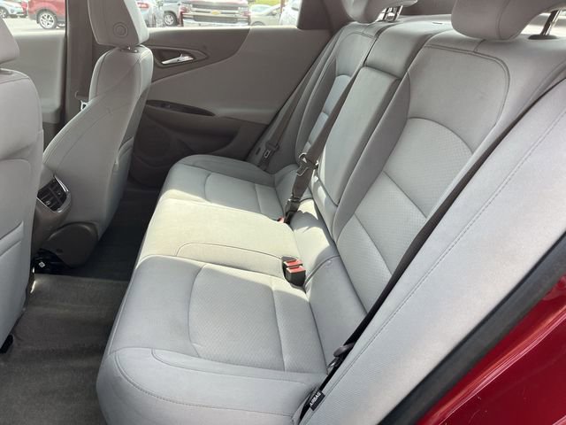 Used 2017 Chevrolet Malibu LT FWD image 25