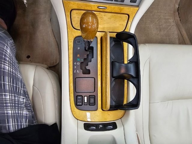 Used 2004 Lexus SC 430 Convertible image 23