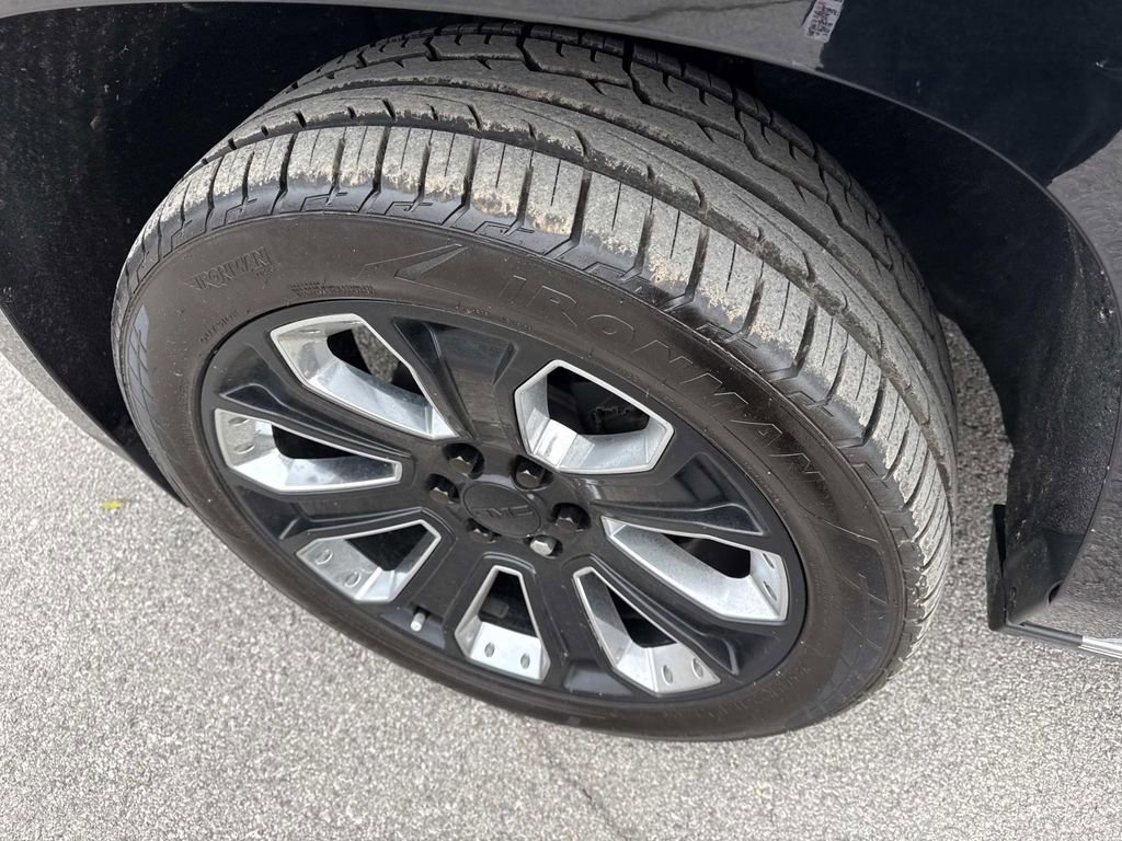 Used 2020 GMC Yukon Denali w/ Denali Ultimate Package image 35