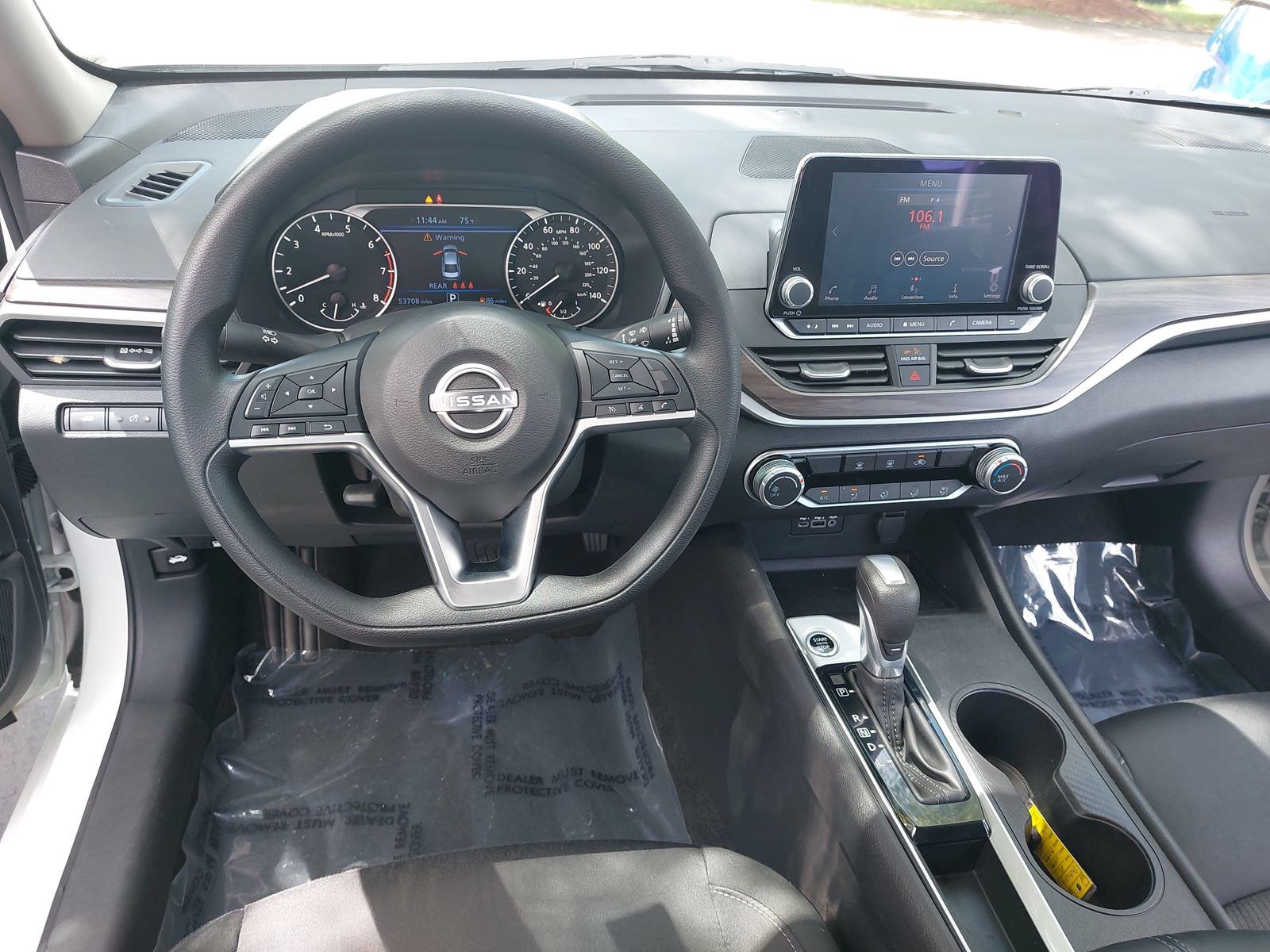 Used 2025 Nissan Altima 2.5 SV FWD image 16