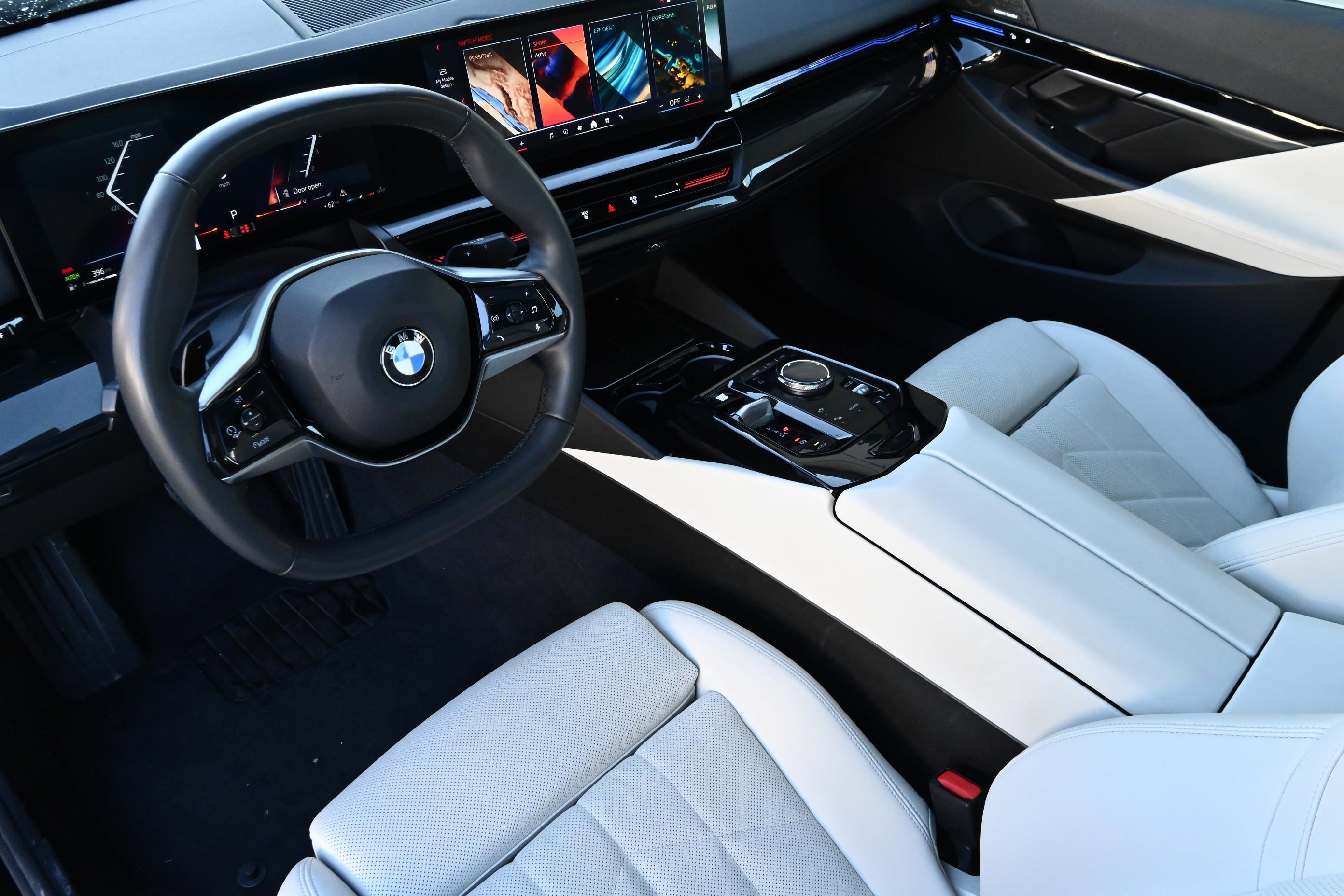 Certified 2024 BMW 530i w/ Convenience Package image 10