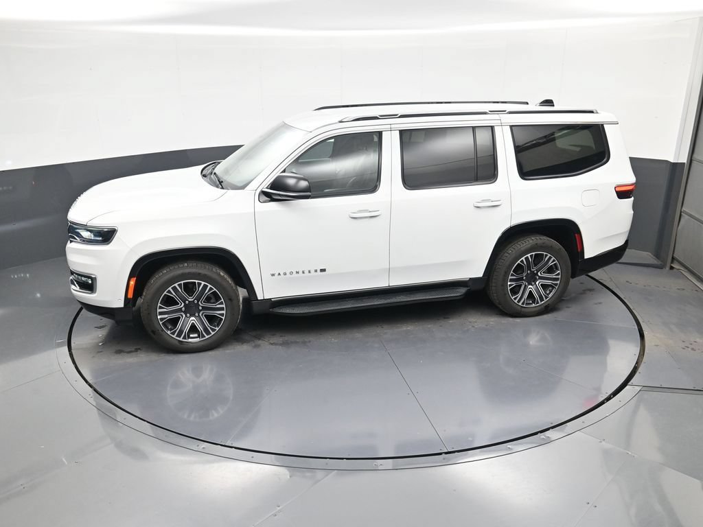 Used 2024 Jeep Wagoneer Series II w/ Flexible Seating Group RWD image 34