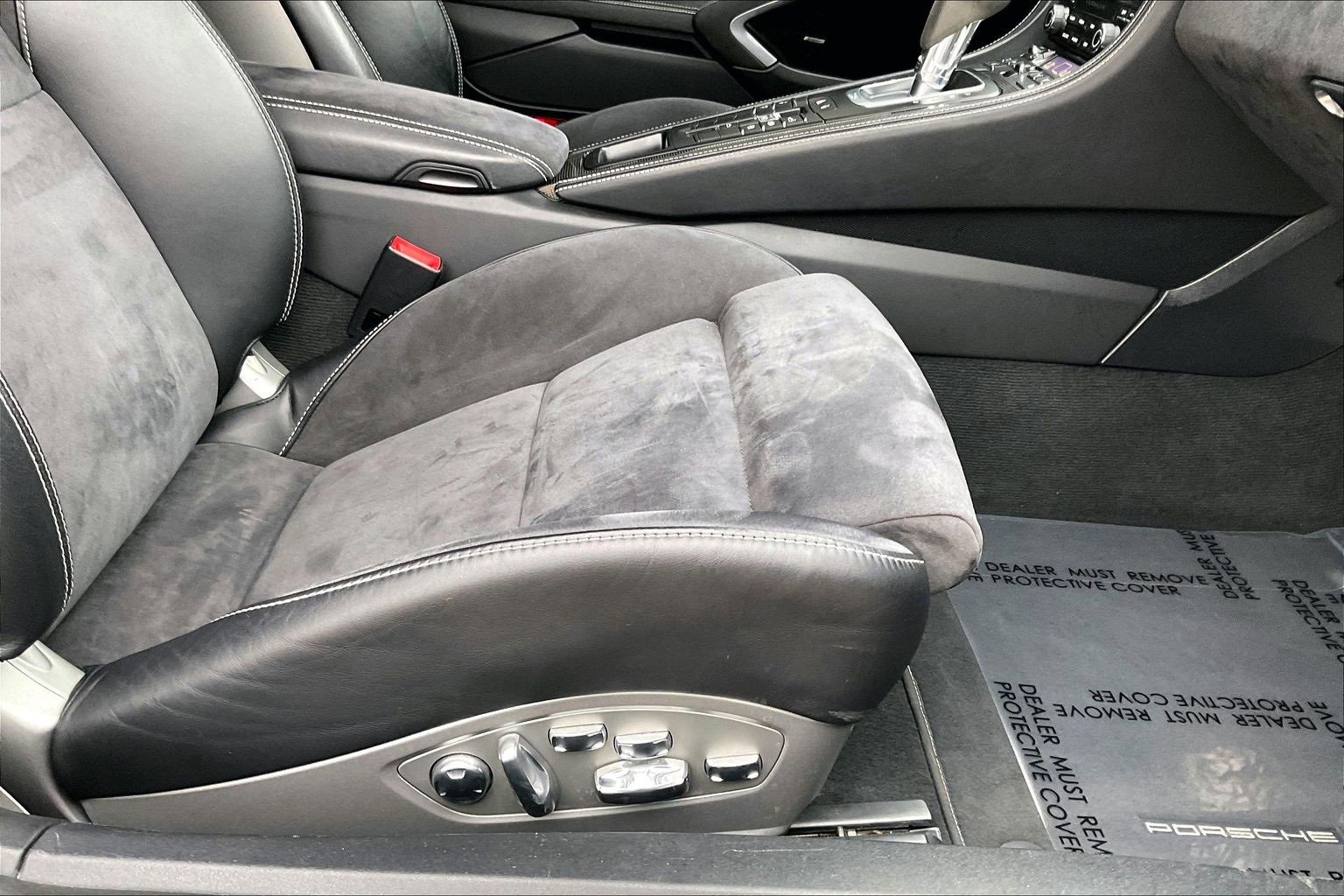 Used 2018 Porsche 718 Boxster GTS image 16