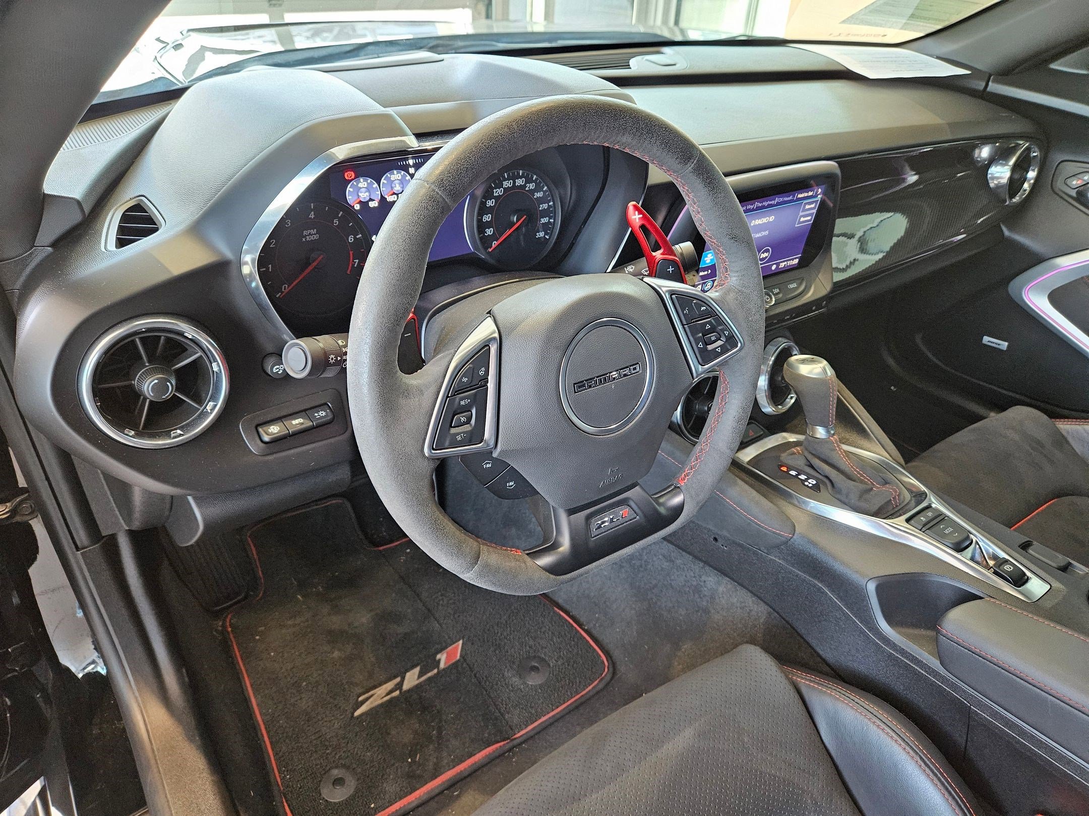 Used 2019 Chevrolet Camaro ZL1 image 12