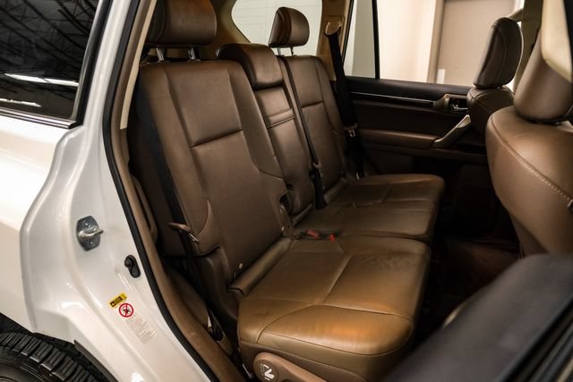 Used 2018 Lexus GX 460 Premium w/ Premium Package AWD/4WD image 31