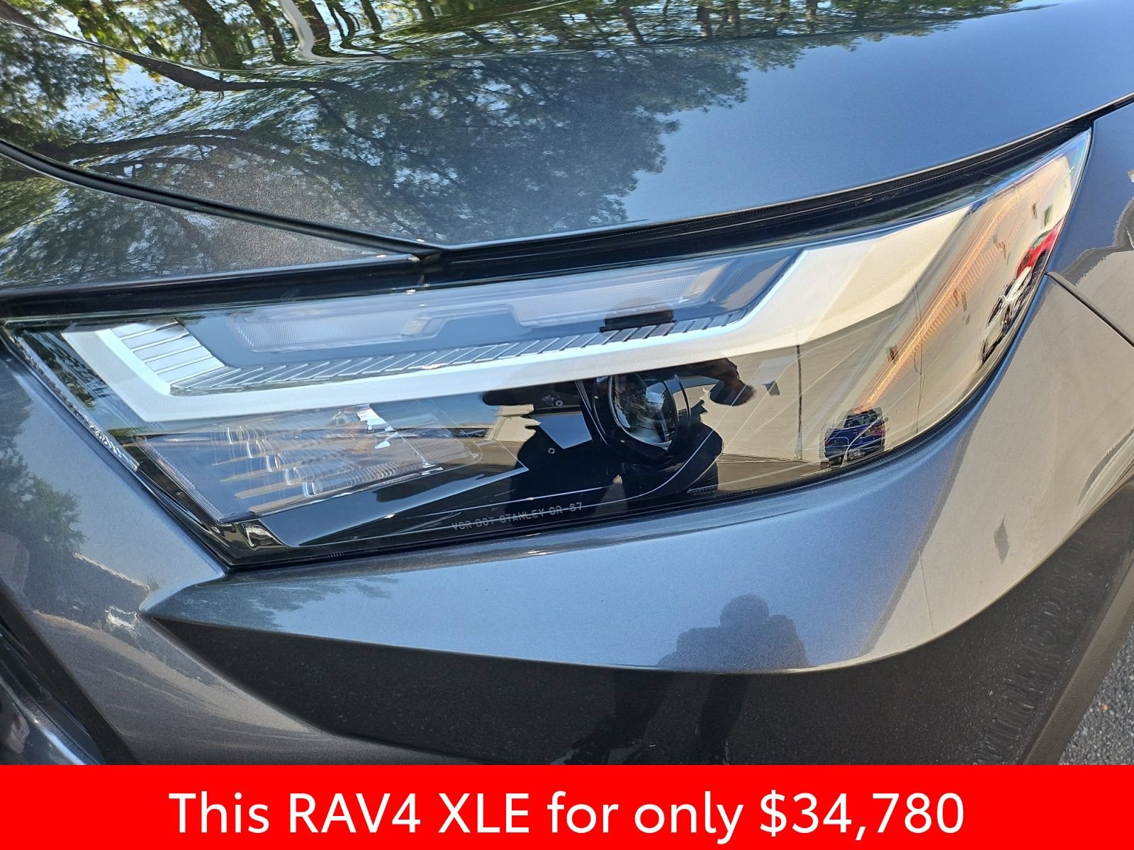 Used 2025 Toyota RAV4 XLE FWD image 13