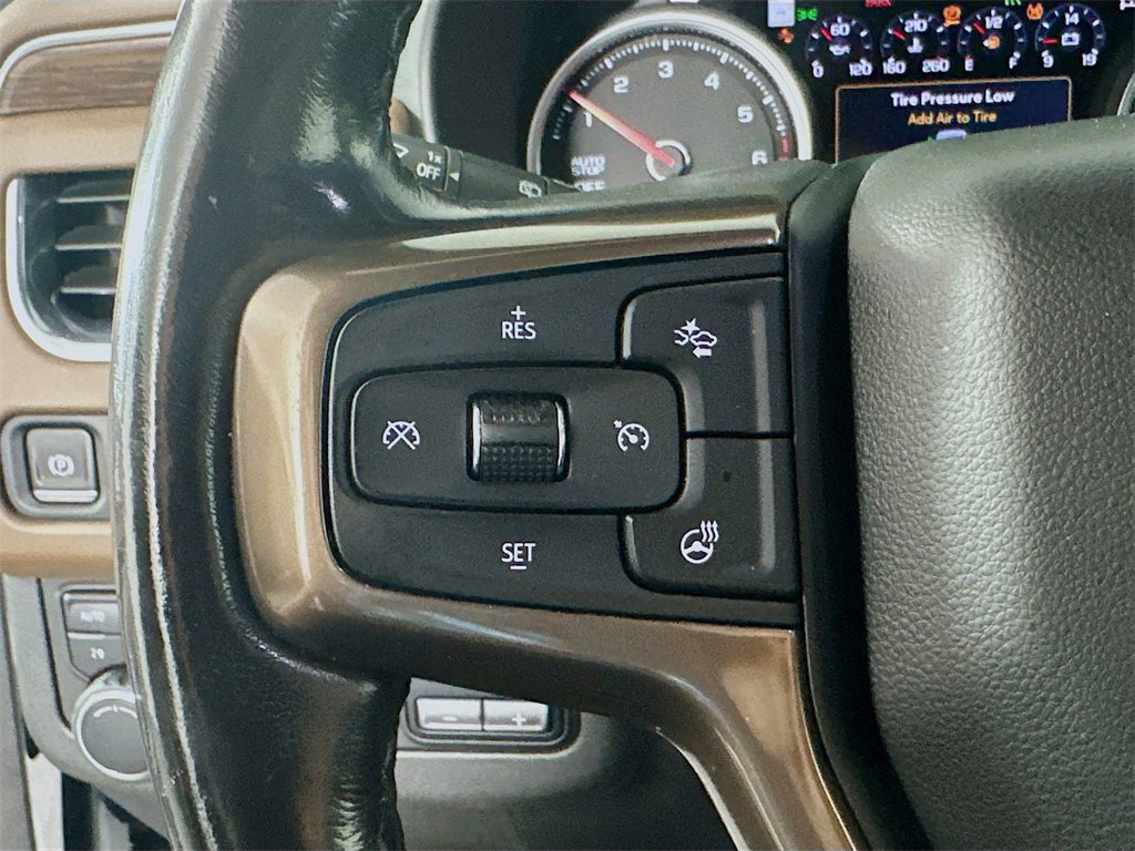 Used 2021 Chevrolet Tahoe High Country w/ Premium Package image 25