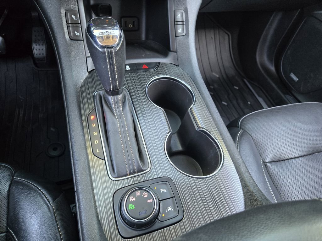 Used 2019 GMC Acadia SLT image 17