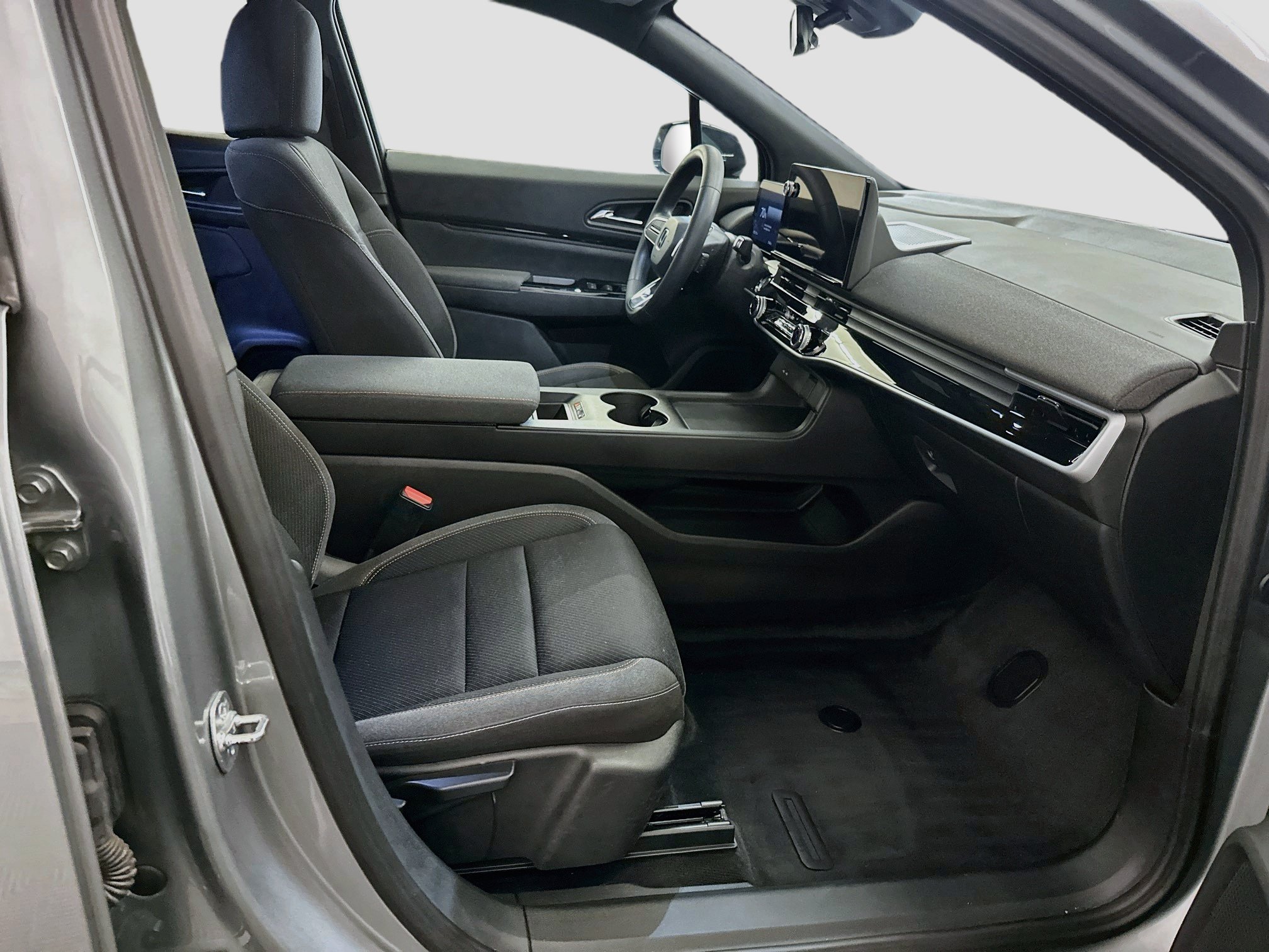 Used 2024 Honda Prologue EX image 32