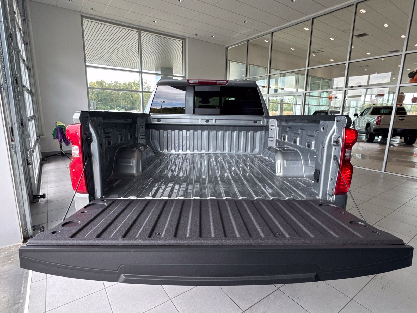 New 2026 Chevrolet Silverado 1500 LT w/ All Star Edition Plus AWD/4WD image 11
