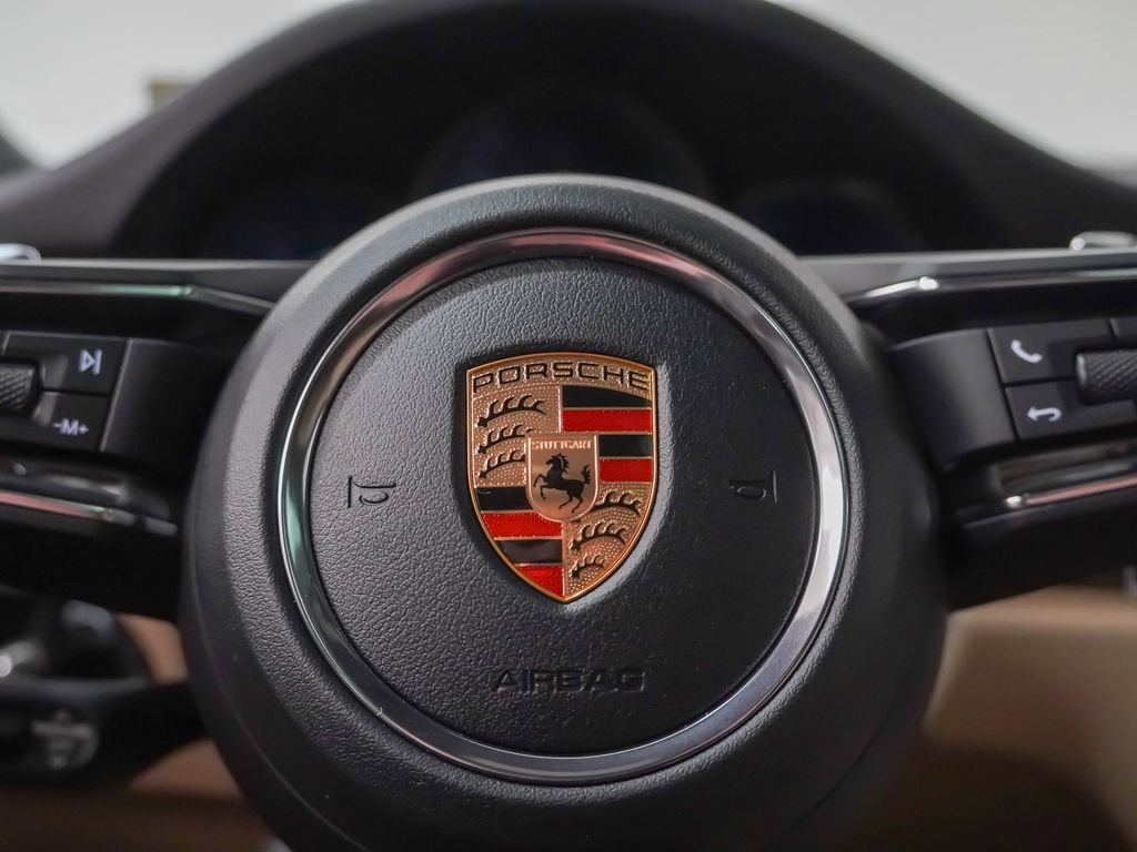 Certified 2026 Porsche Macan AWD/4WD image 28