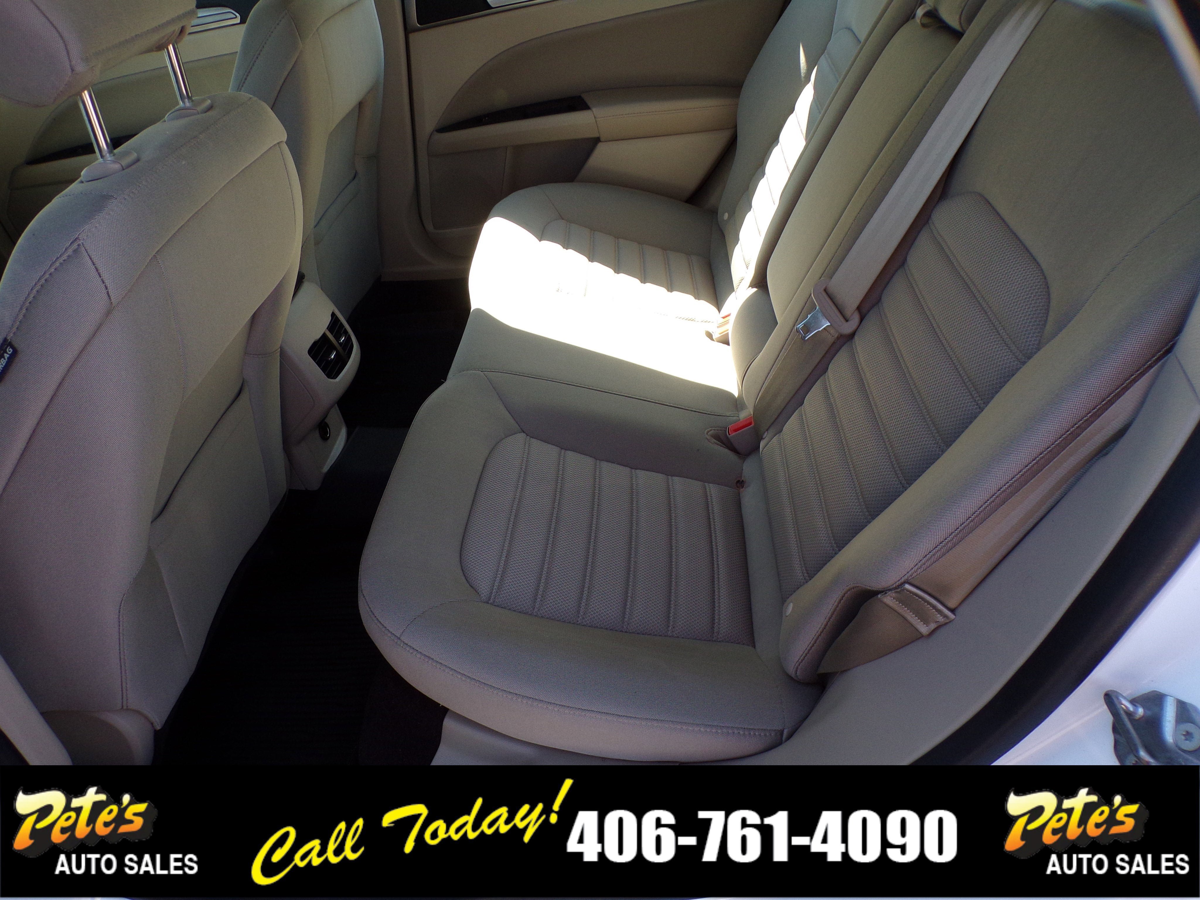 Used 2019 Ford Fusion SE AWD/4WD image 12