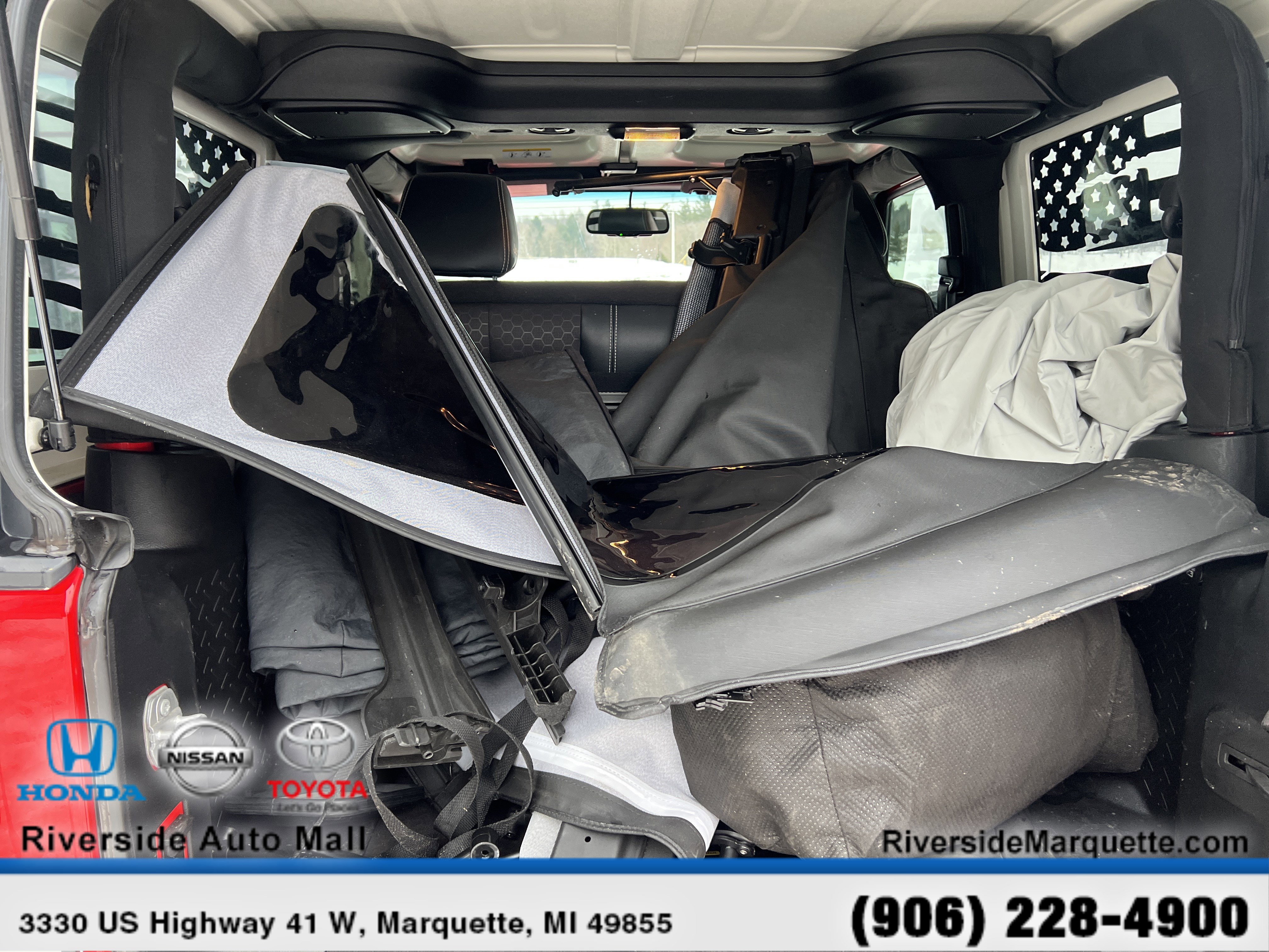 Used 2017 Jeep Wrangler Freedom Edition image 8