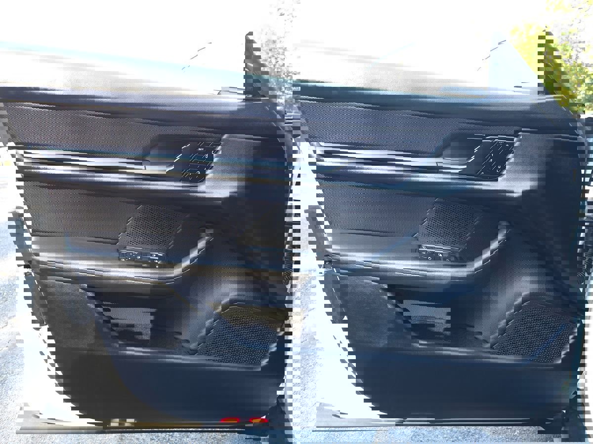 Used 2023 Porsche Taycan image 26