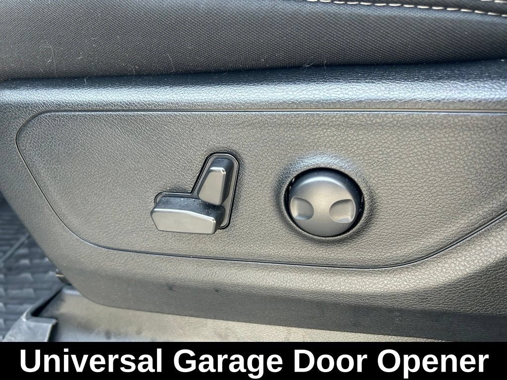 Used 2023 RAM 1500 Big Horn RWD image 18