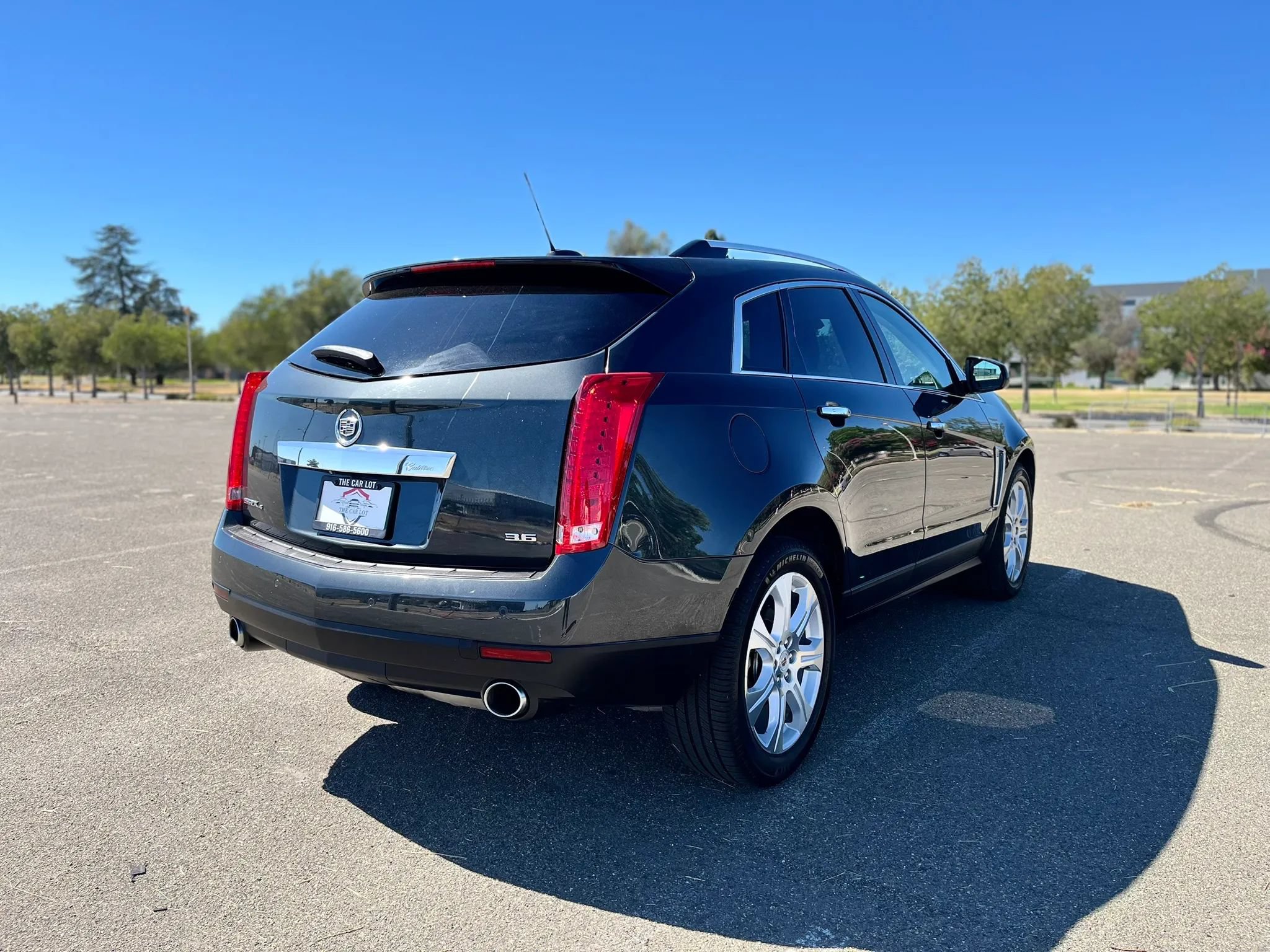 Used 2015 Cadillac SRX Performance w/ Driver Awareness Package AWD/4WD image 5