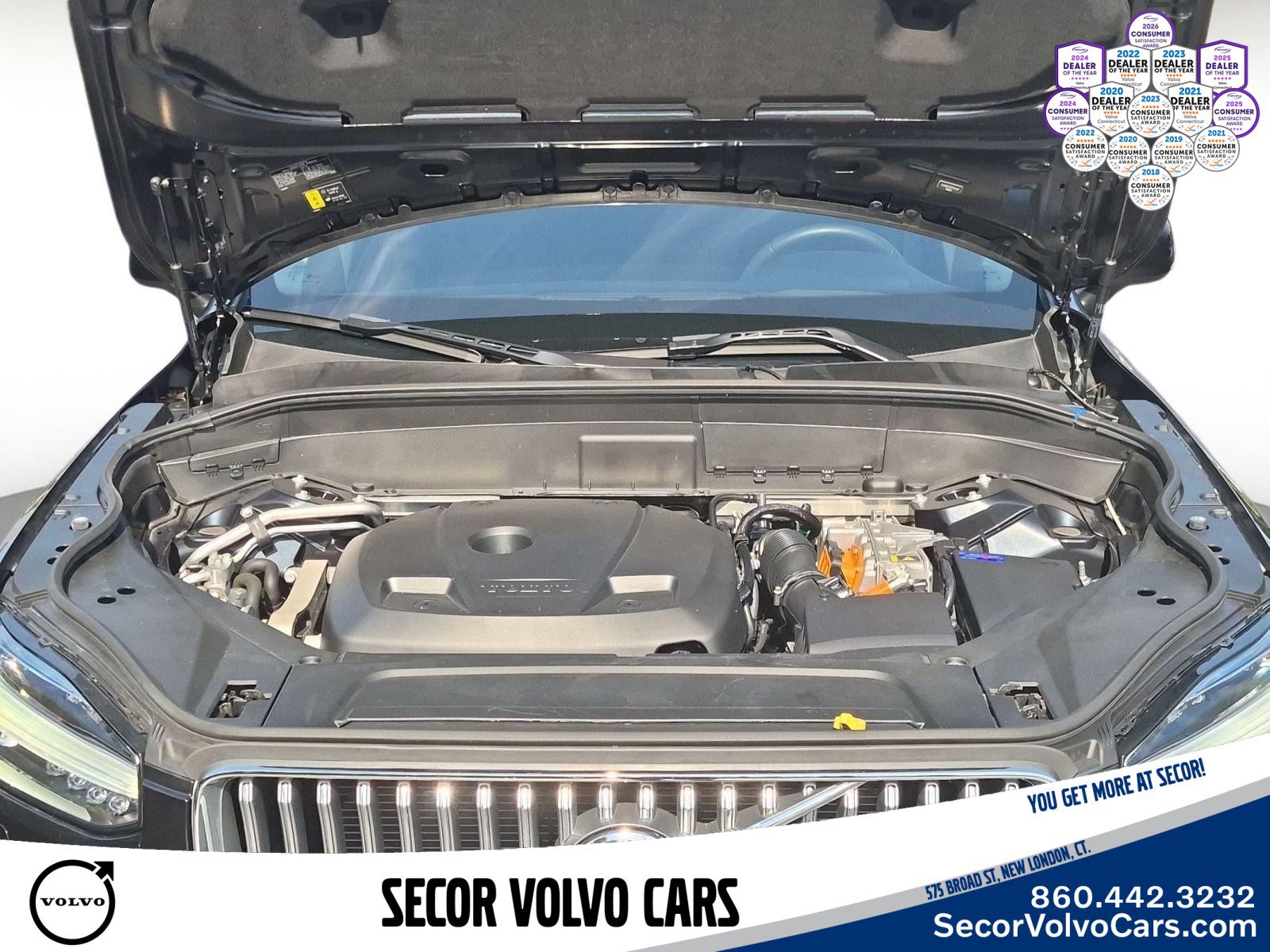 Certified 2024 Volvo XC90 T8 Plus w/ Protection Package Premier AWD/4WD image 26