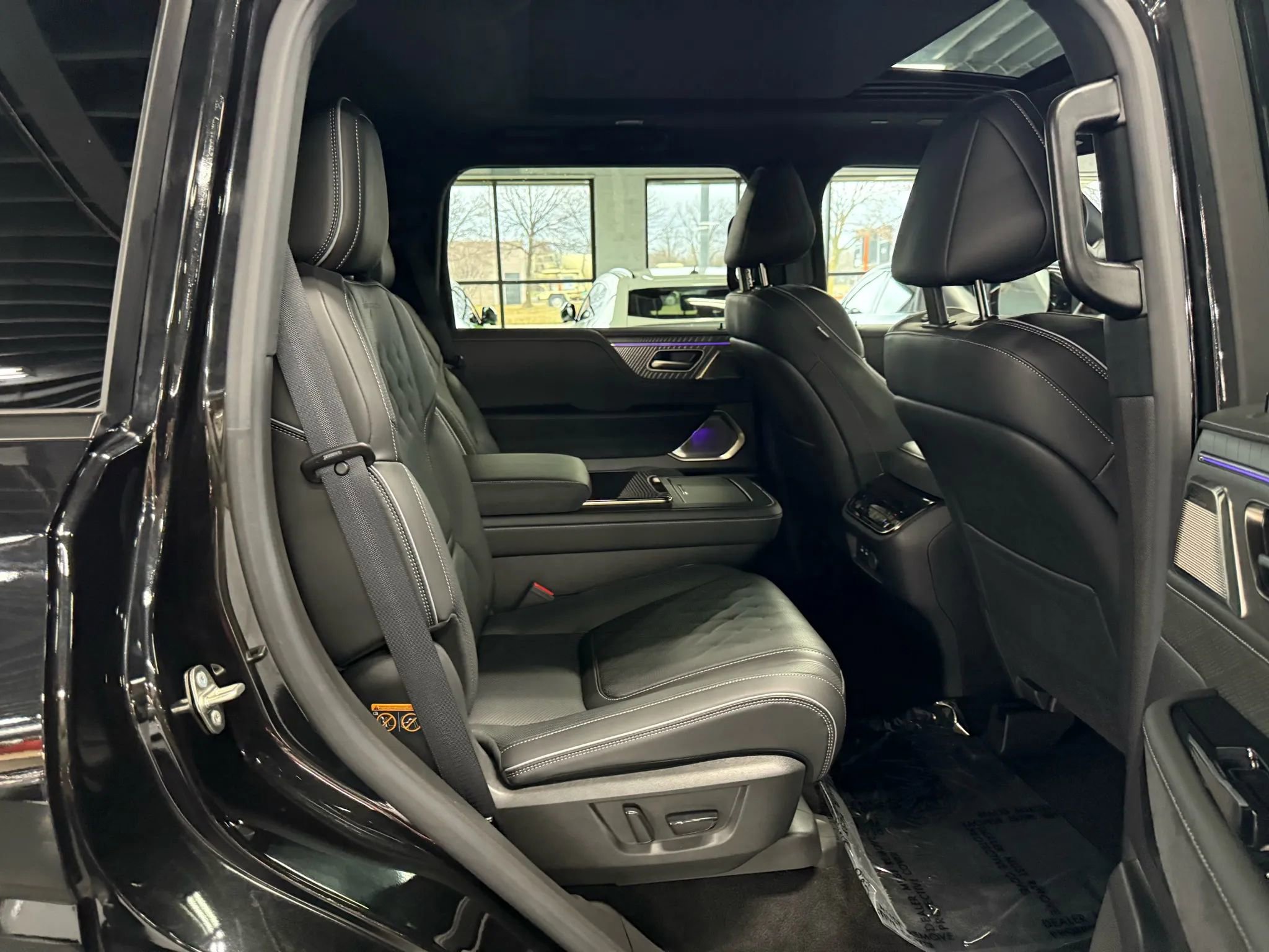 Used 2025 INFINITI QX80 Autograph w/ Premium Cargo Package image 20