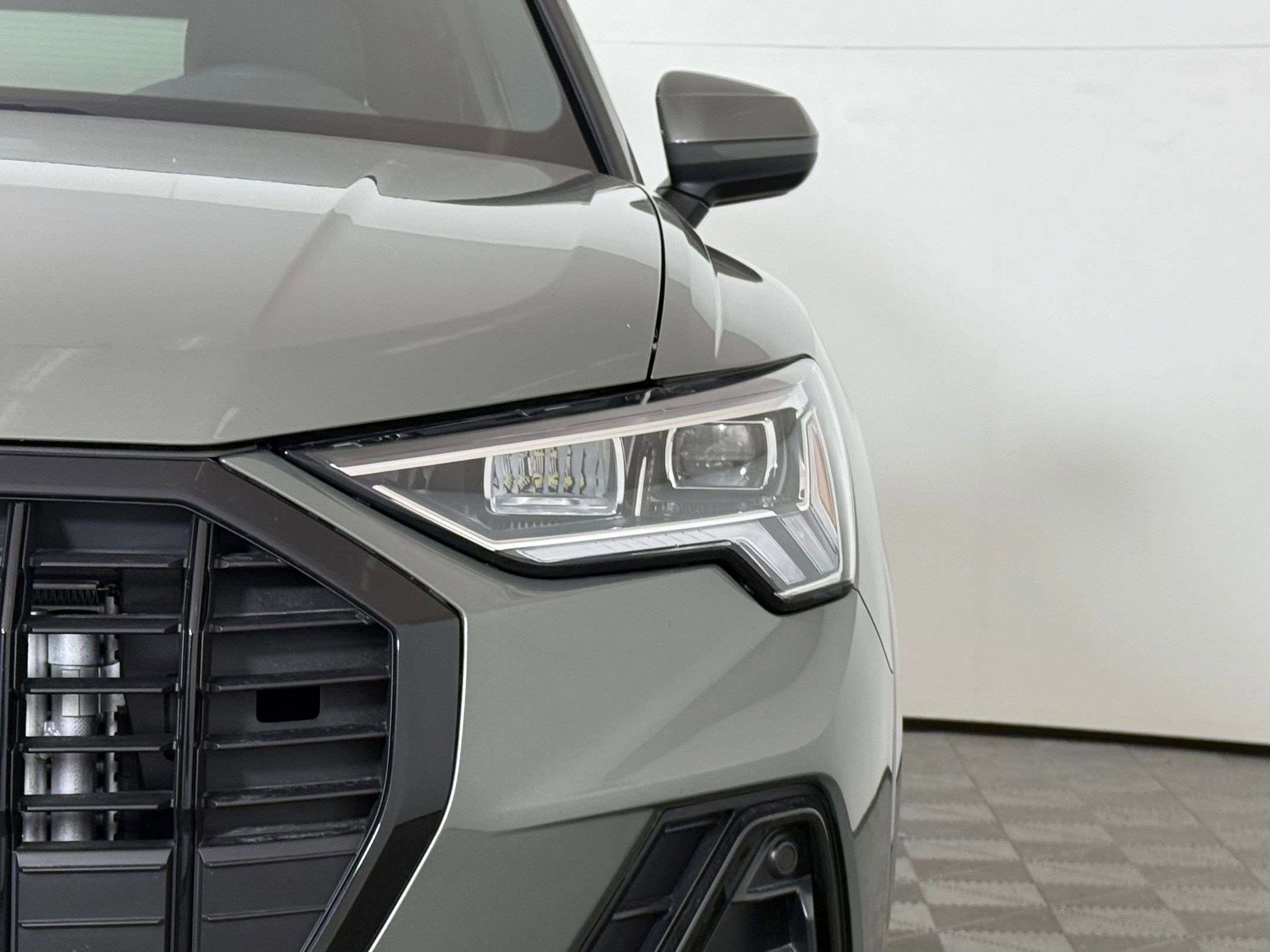 New 2025 Audi Q3 2.0T Premium image 11