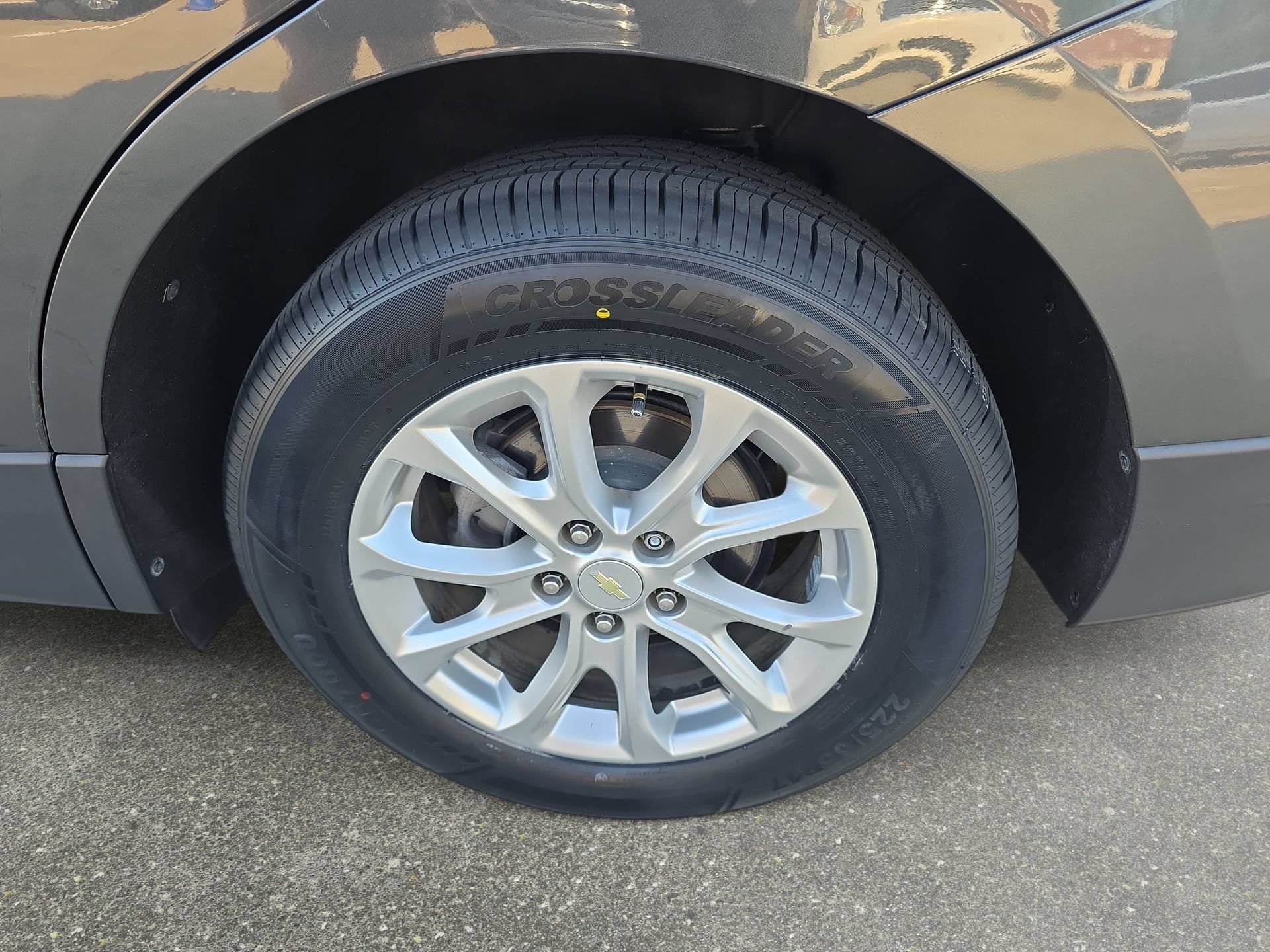 Used 2020 Chevrolet Equinox LS w/ LS Convenience Package FWD image 30