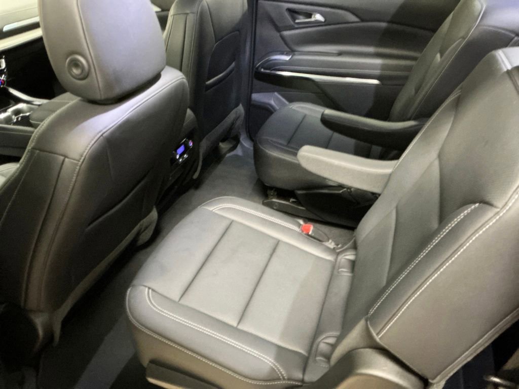 Certified 2026 Chevrolet Traverse LT image 25
