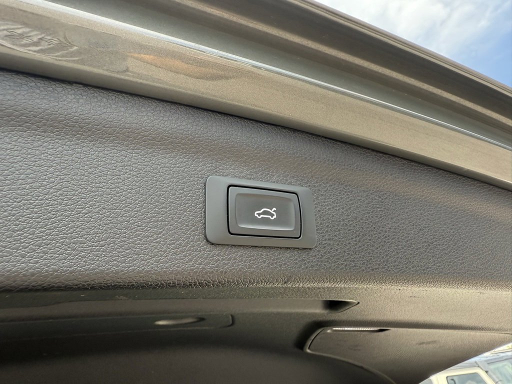 Used 2021 Audi Q3 2.0T Premium image 8