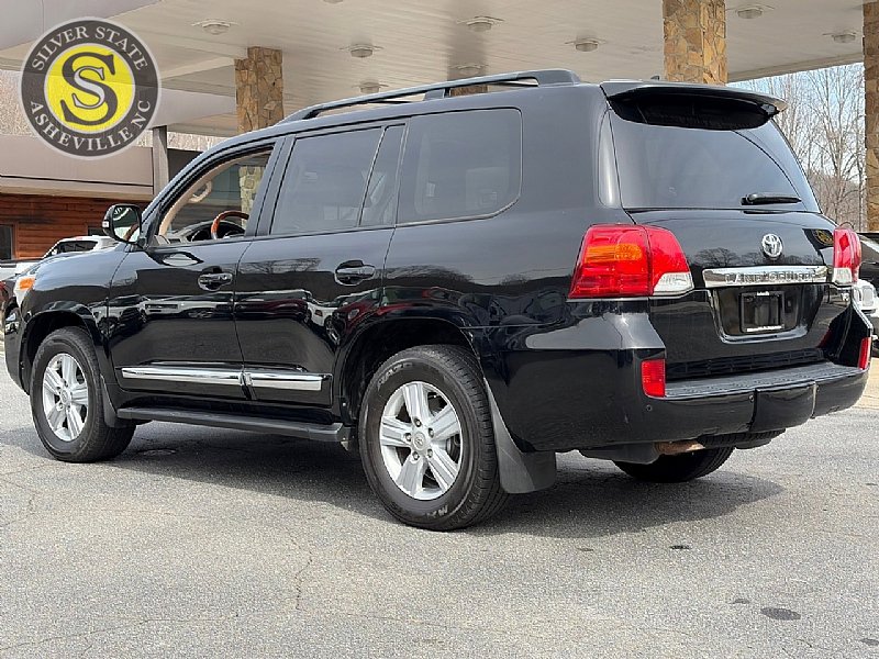 Used 2013 Toyota Land Cruiser AWD/4WD image 4