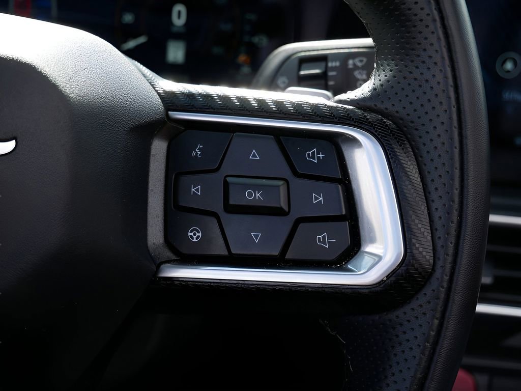 Used 2025 Ford Mustang GT Premium RWD image 19