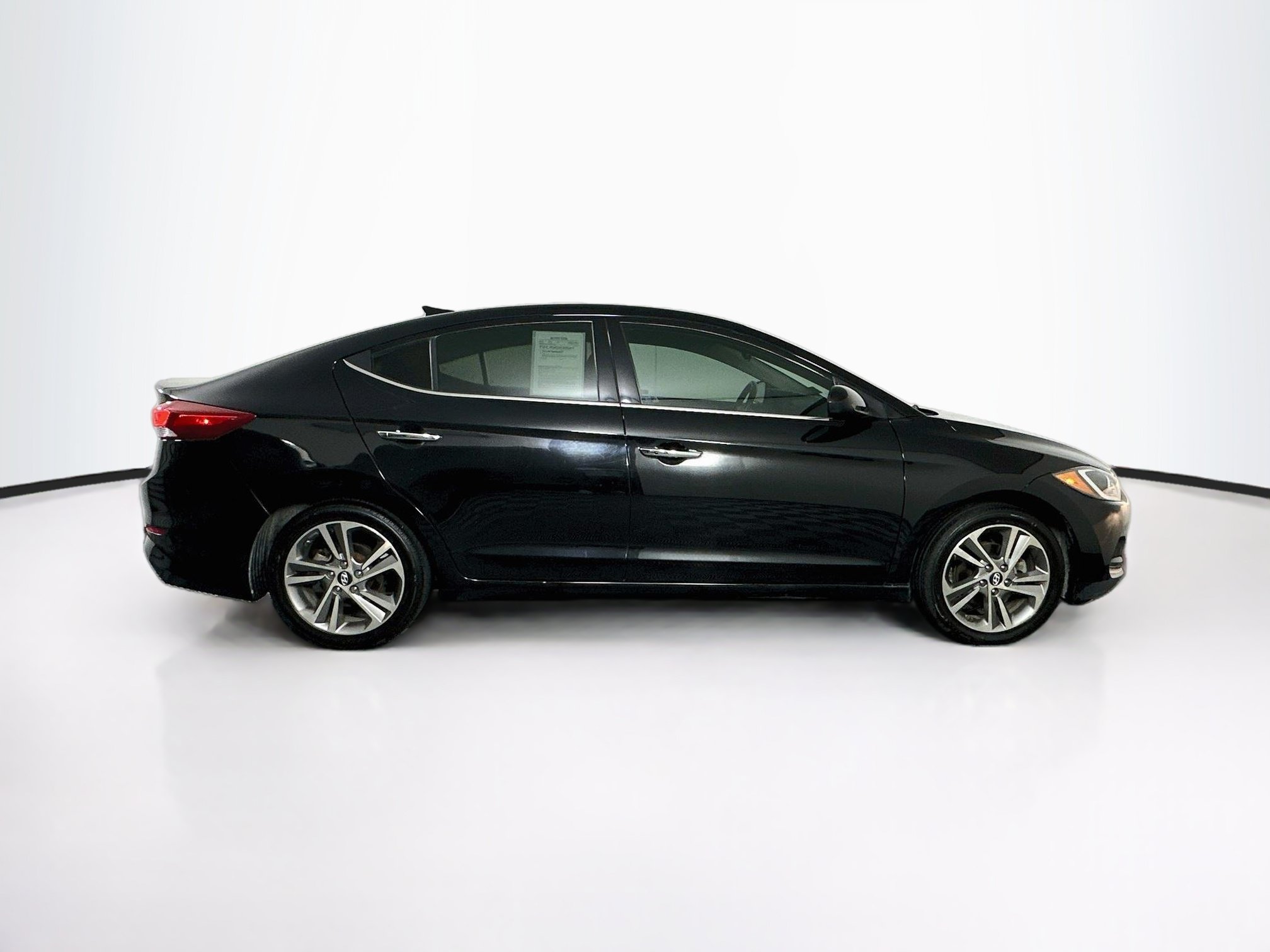 Used 2017 Hyundai Elantra Limited FWD image 10