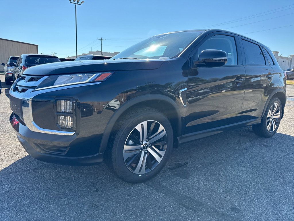 New 2027 Mitsubishi Outlander Sport SE FWD image 3