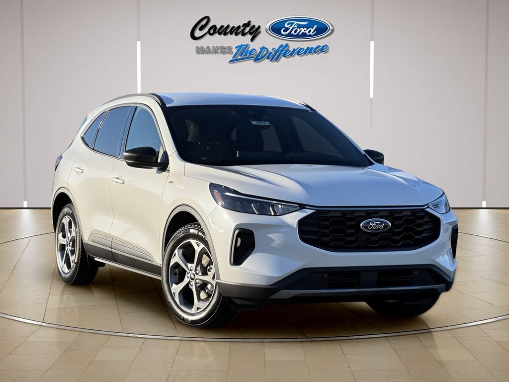 New 2026 Ford Escape ST-Line w/ Tech Pack #1 FWD image 1