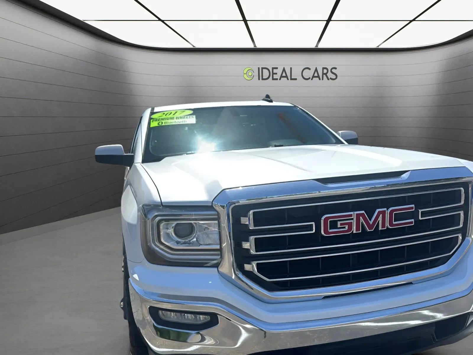 Used 2017 GMC Sierra 1500 SLE w/ SLE Value Package RWD image 3