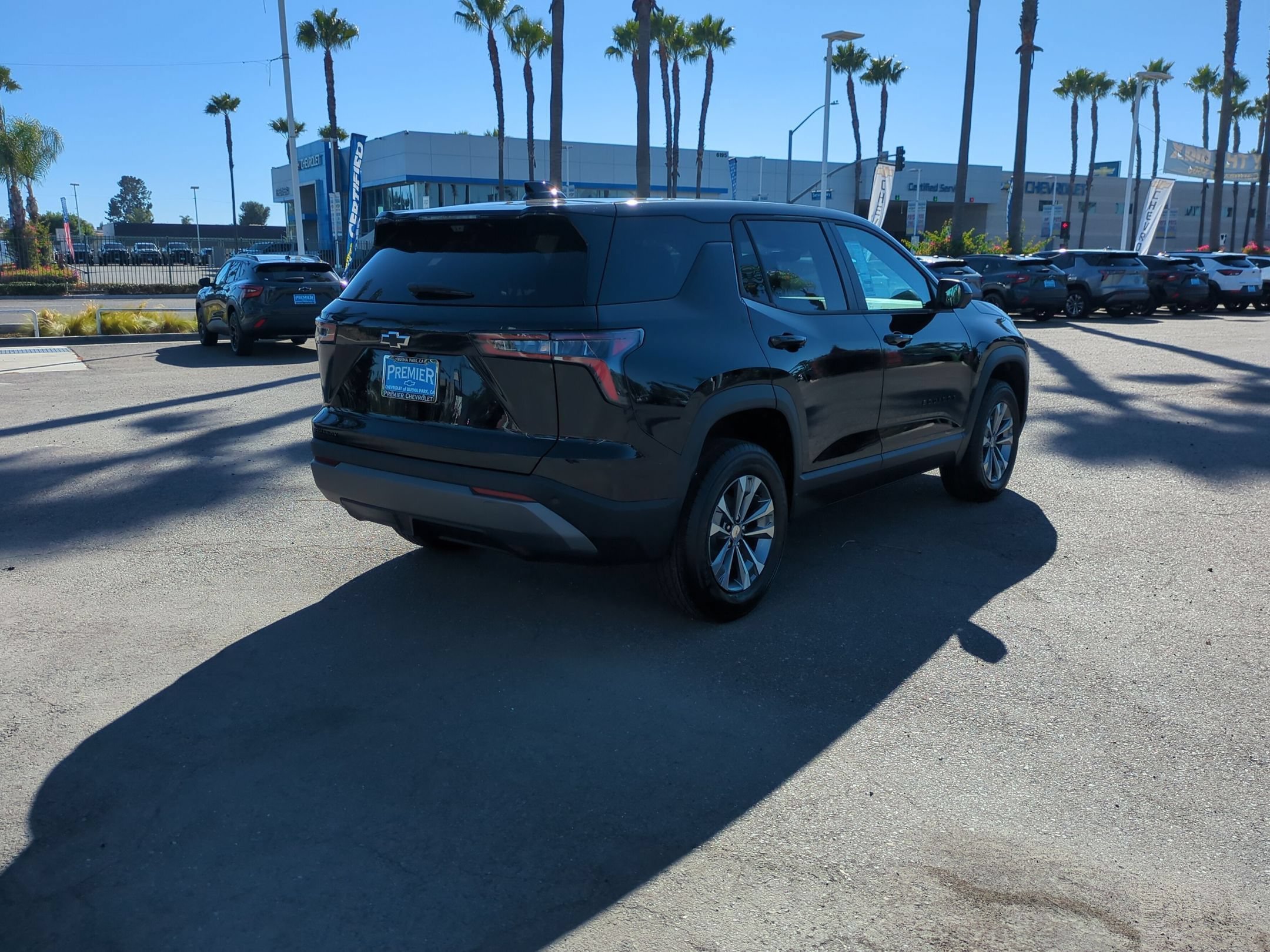 New 2027 Chevrolet Equinox LT w/ Safety and Technology Package FWD image 5