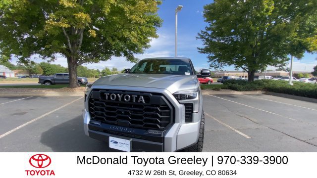 Used 2025 Toyota Tundra Limited AWD/4WD image 3