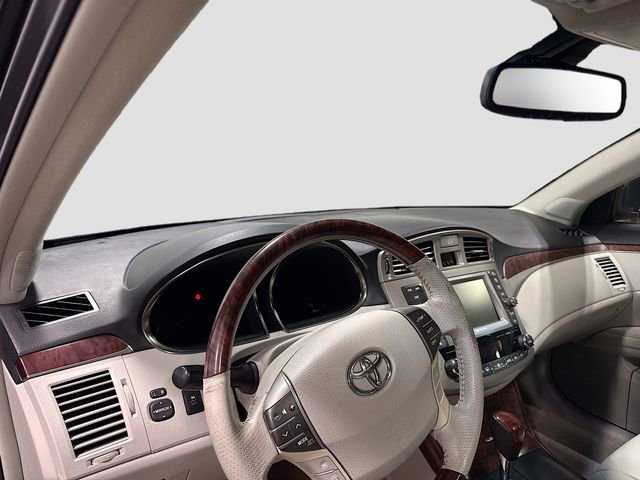 Used 2012 Toyota Avalon Limited image 11