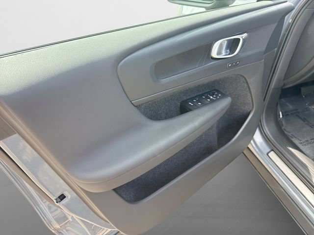 Certified 2023 Volvo XC40 Recharge Plus w/ Protection Package Premier AWD/4WD image 19