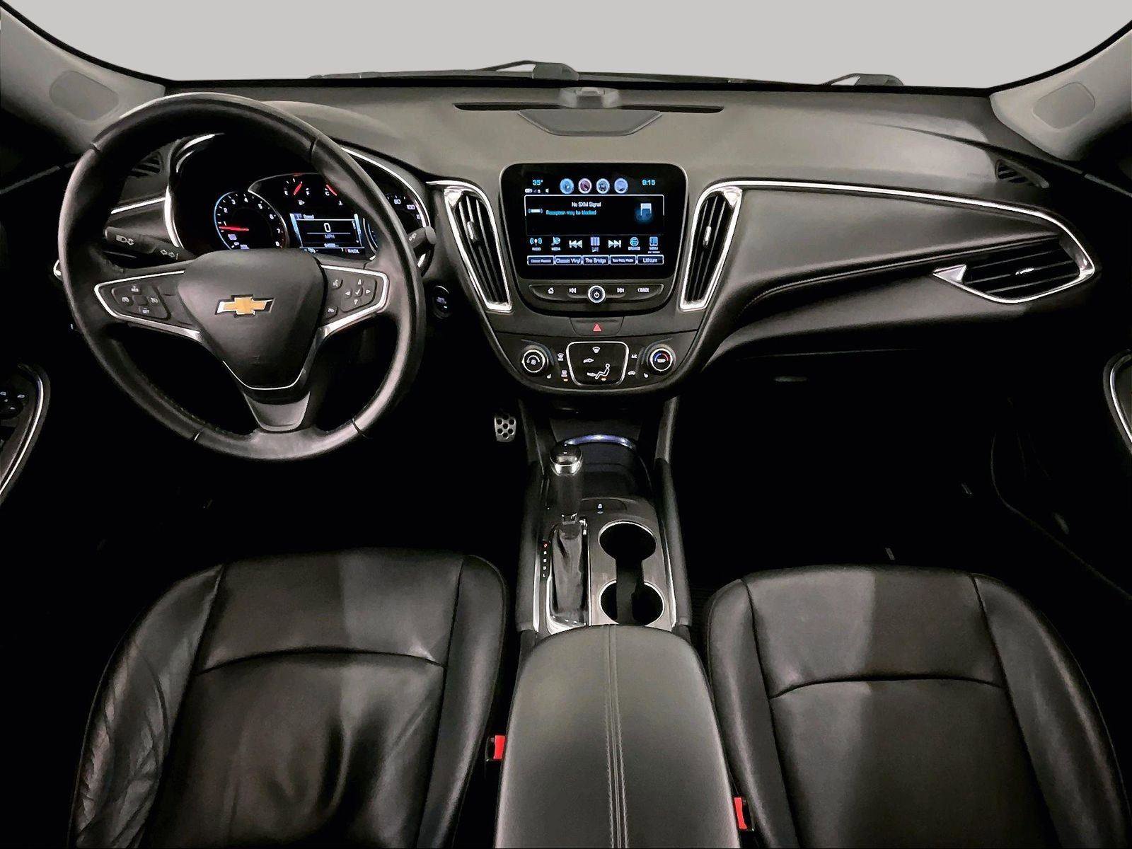 Used 2017 Chevrolet Malibu LT w/ Leather Package image 14