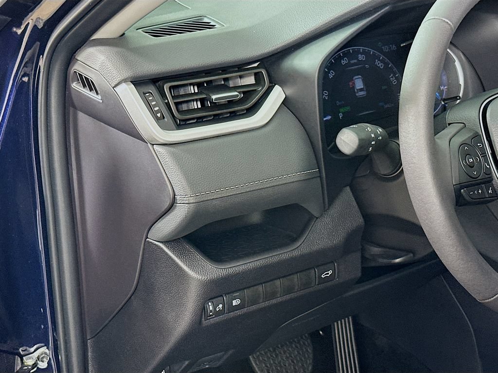Certified 2025 Toyota RAV4 XLE Premium AWD/4WD image 10