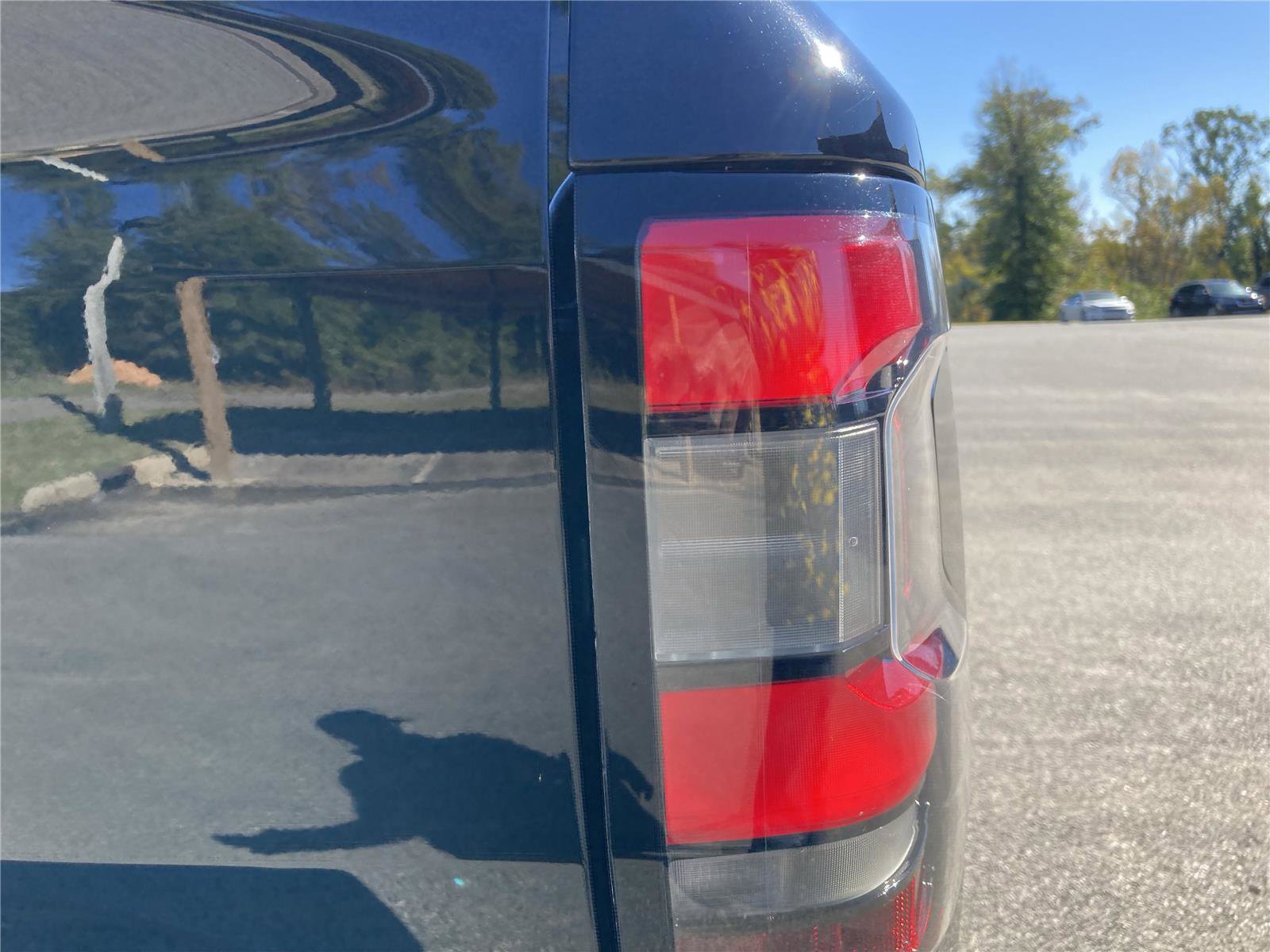 Used 2022 Nissan Frontier S w/ Technology Package image 11