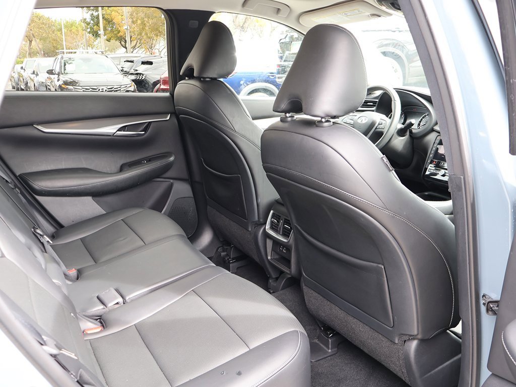 Used 2023 INFINITI QX50 Luxe image 35