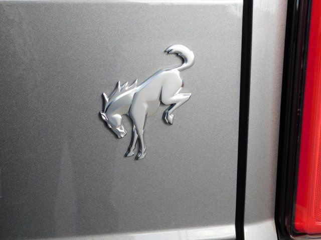 Used 2025 Ford Bronco Badlands image 38