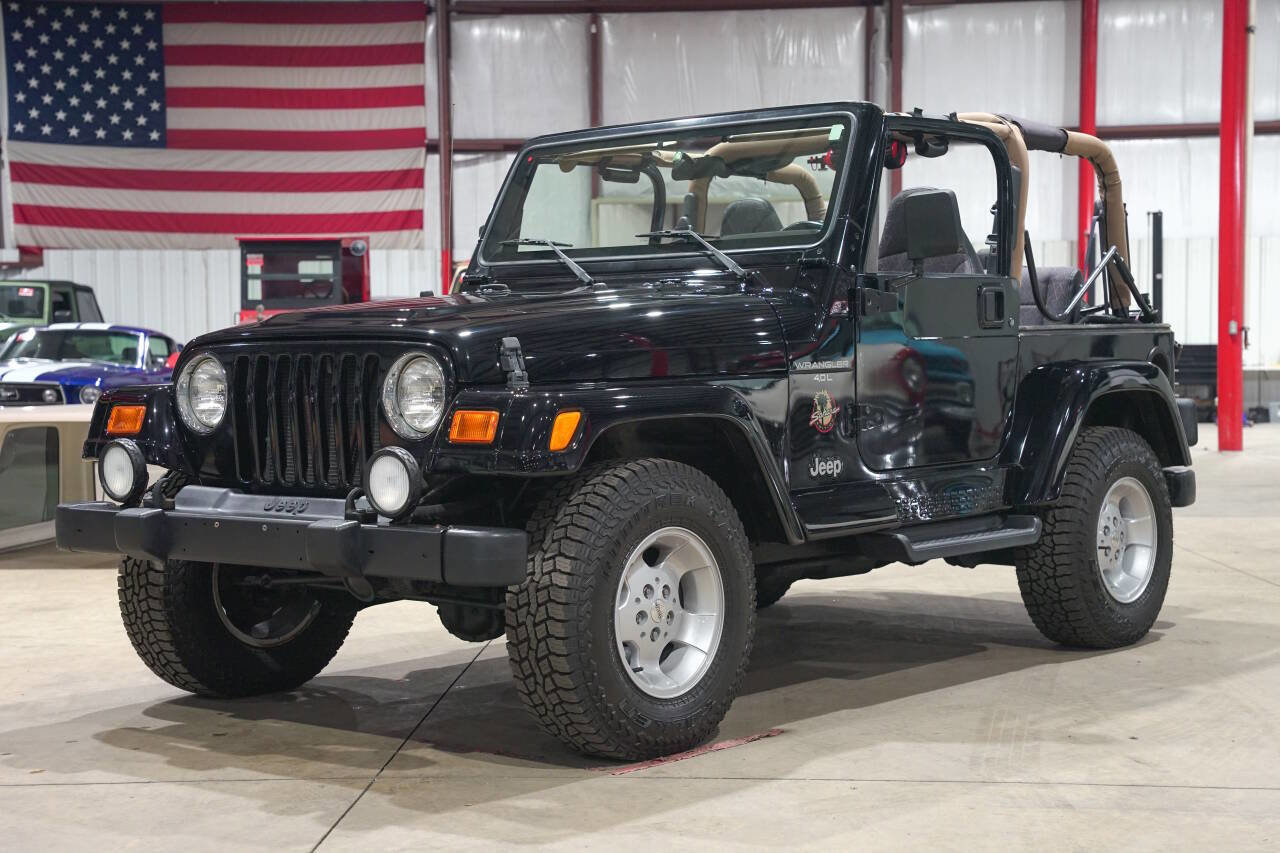 Used 2001 Jeep Wrangler Sahara image 1
