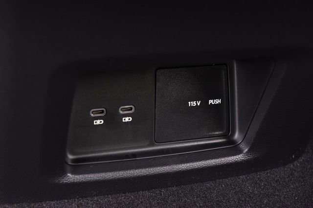 New 2026 Volkswagen Atlas SE image 23