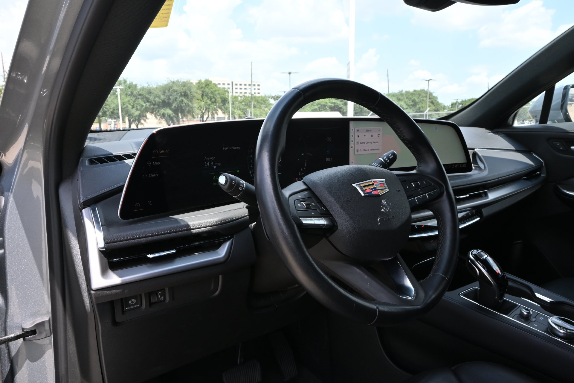 Certified 2025 Cadillac XT4 Premium Luxury FWD image 14