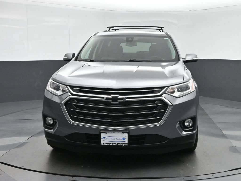 Used 2020 Chevrolet Traverse LT w/ LT Premium Package AWD/4WD image 2