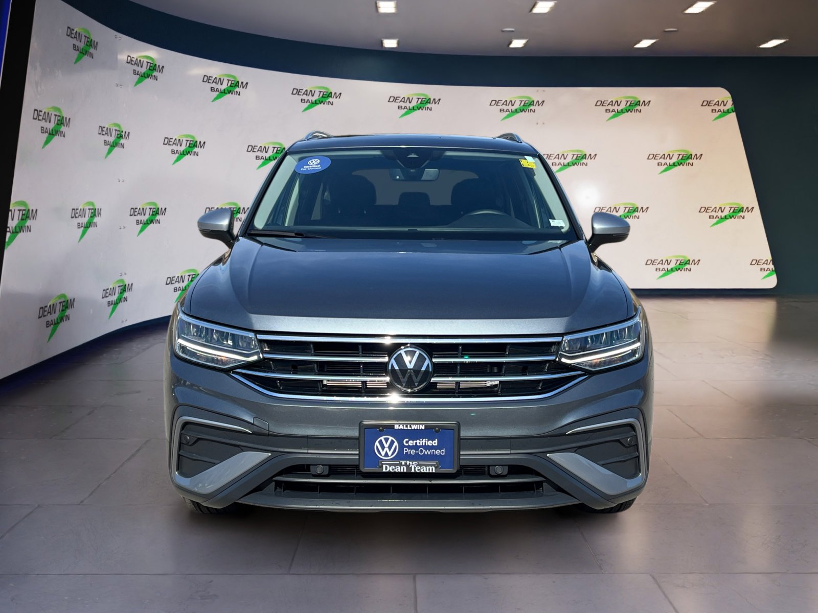 Certified 2024 Volkswagen Tiguan Wolfsburg Edition image 2