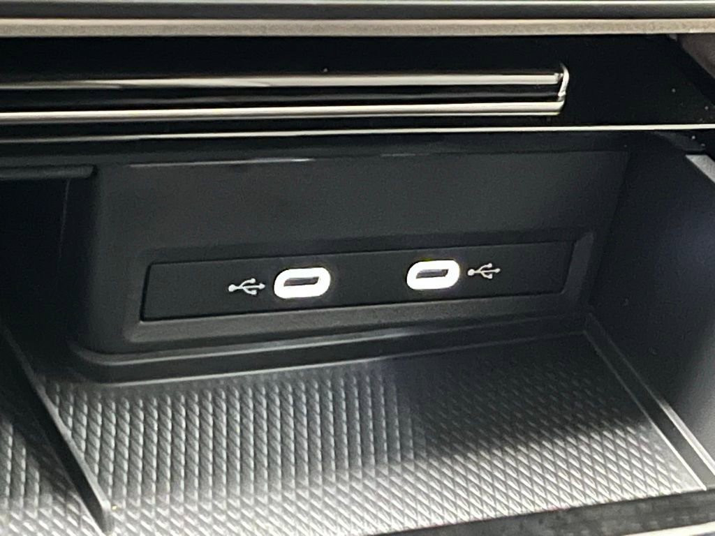 New 2026 Volkswagen Atlas SE image 11