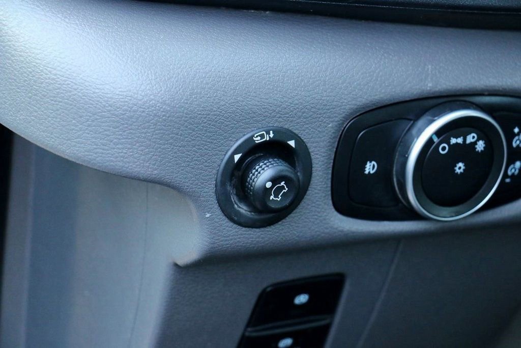 Used 2023 Ford Transit 350 XLT image 15