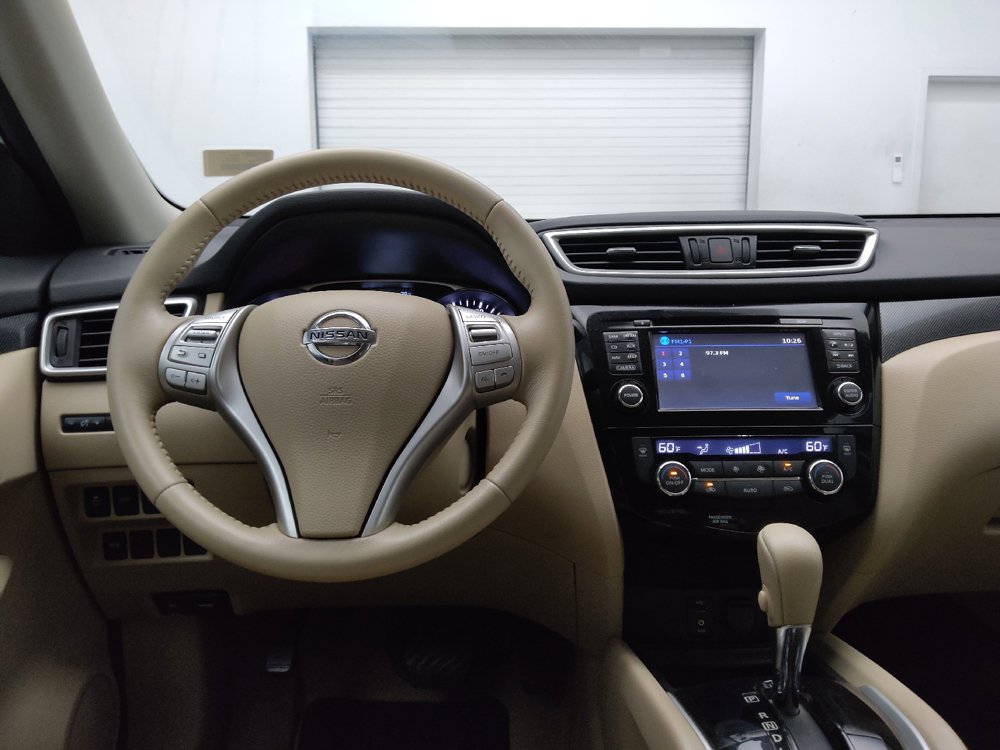 Used 2015 Nissan Rogue SL FWD image 22