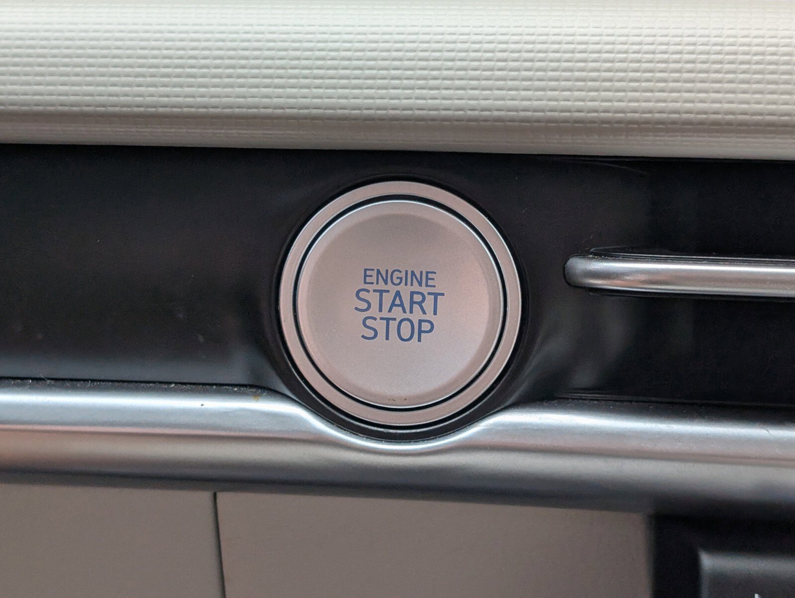 Used 2025 Hyundai Tucson SE image 29